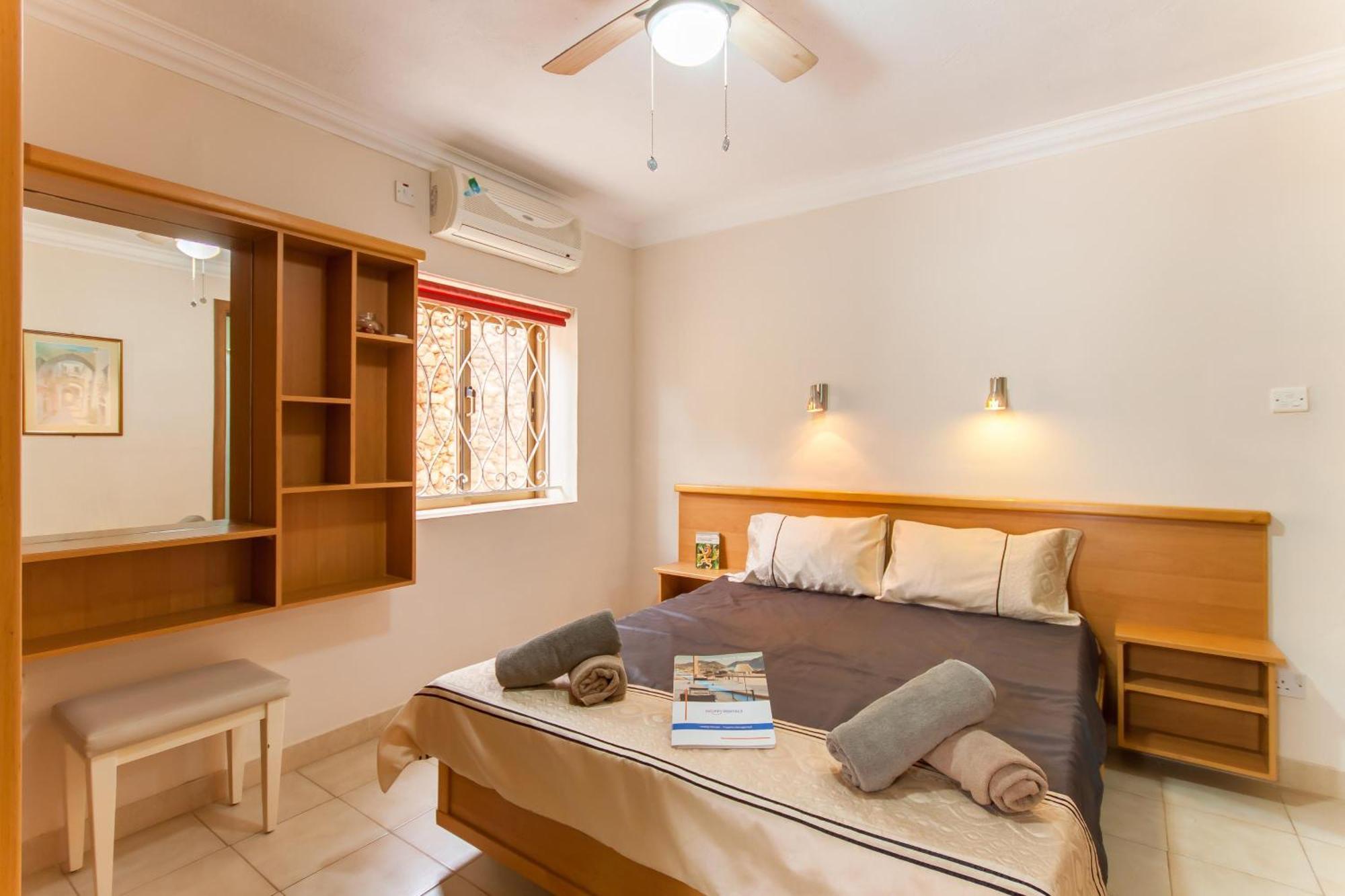 Villa & Pool Apartments In Mellieha Bay Екстериор снимка