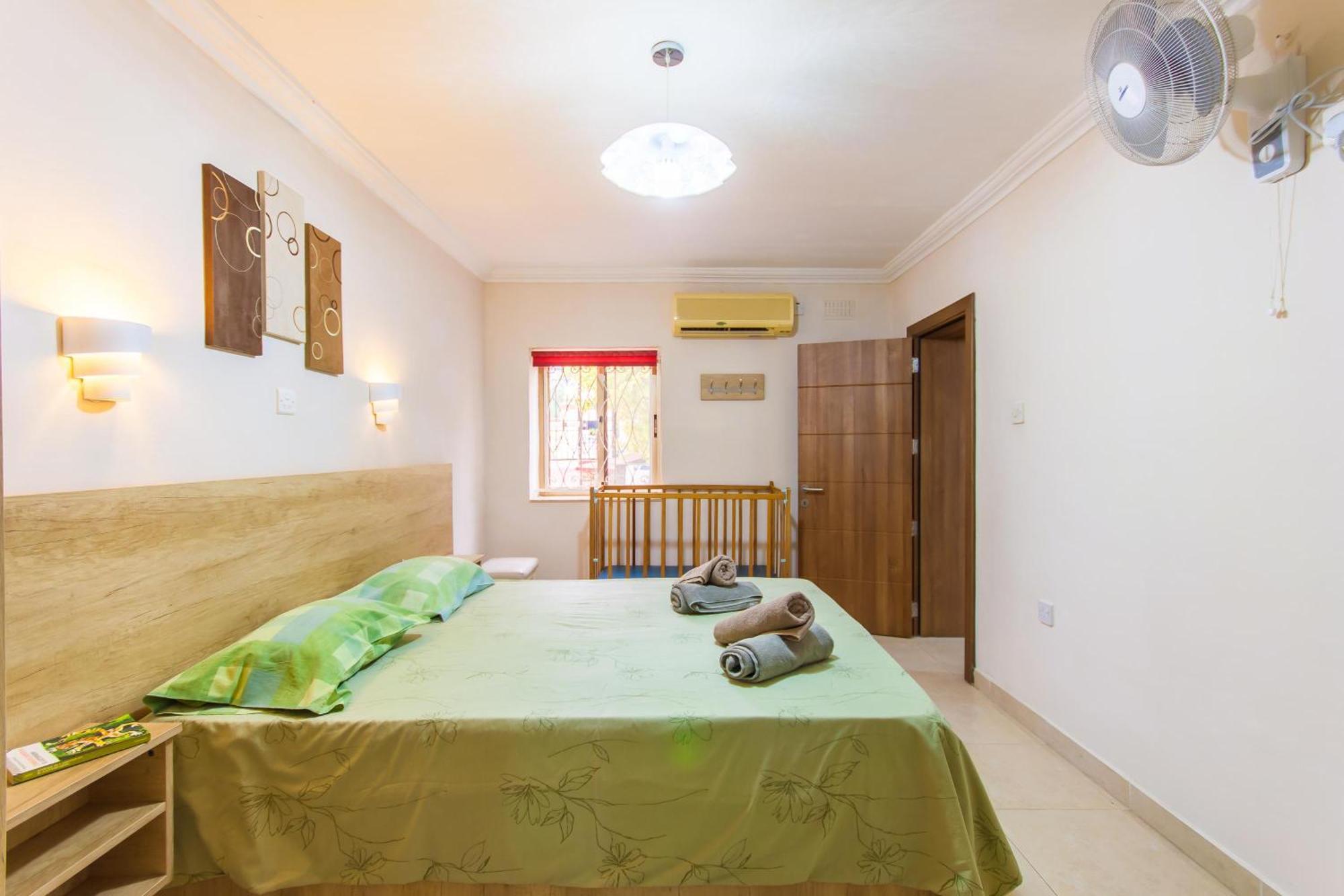 Villa & Pool Apartments In Mellieha Bay Екстериор снимка